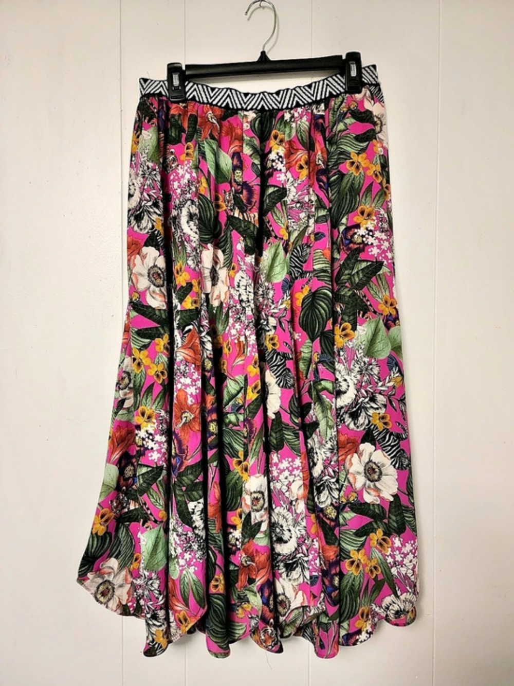 Maeve Floral Maxi Skirt in Pink & Green Size Medium